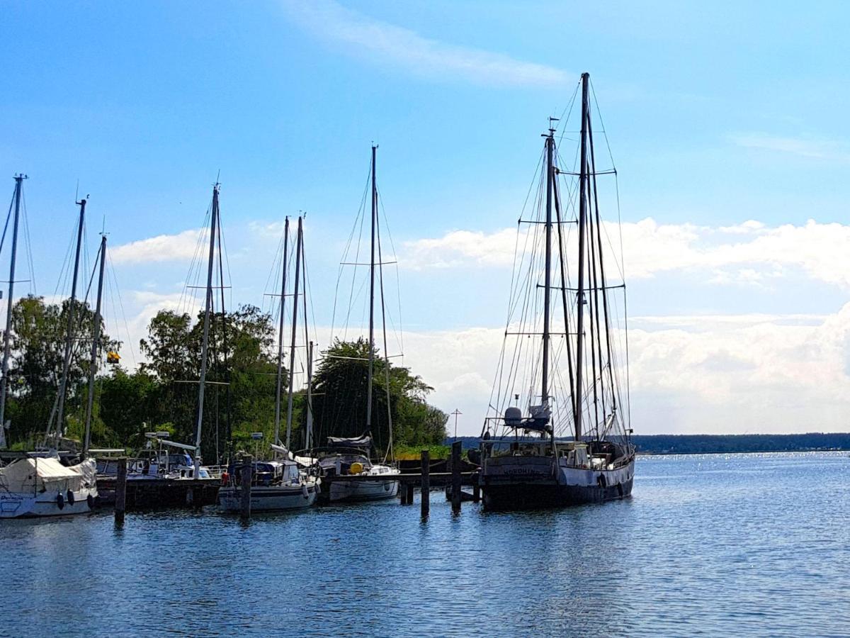 Hausboote Mitten Im Naturschutzgebiet Auf Usedom Villa Peenemunde Exterior foto